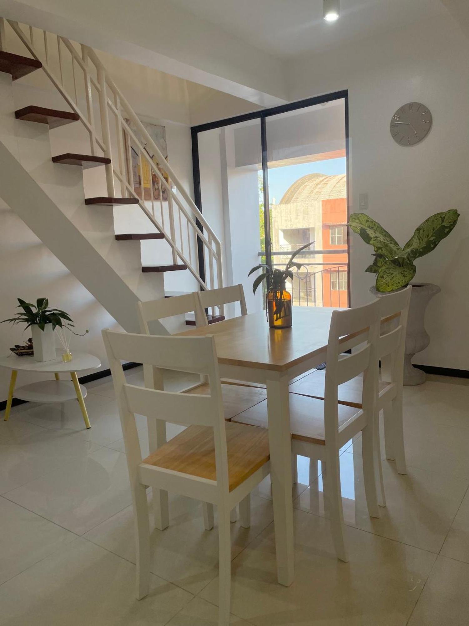 מקטאן The Penthouse Suite מראה חיצוני תמונה