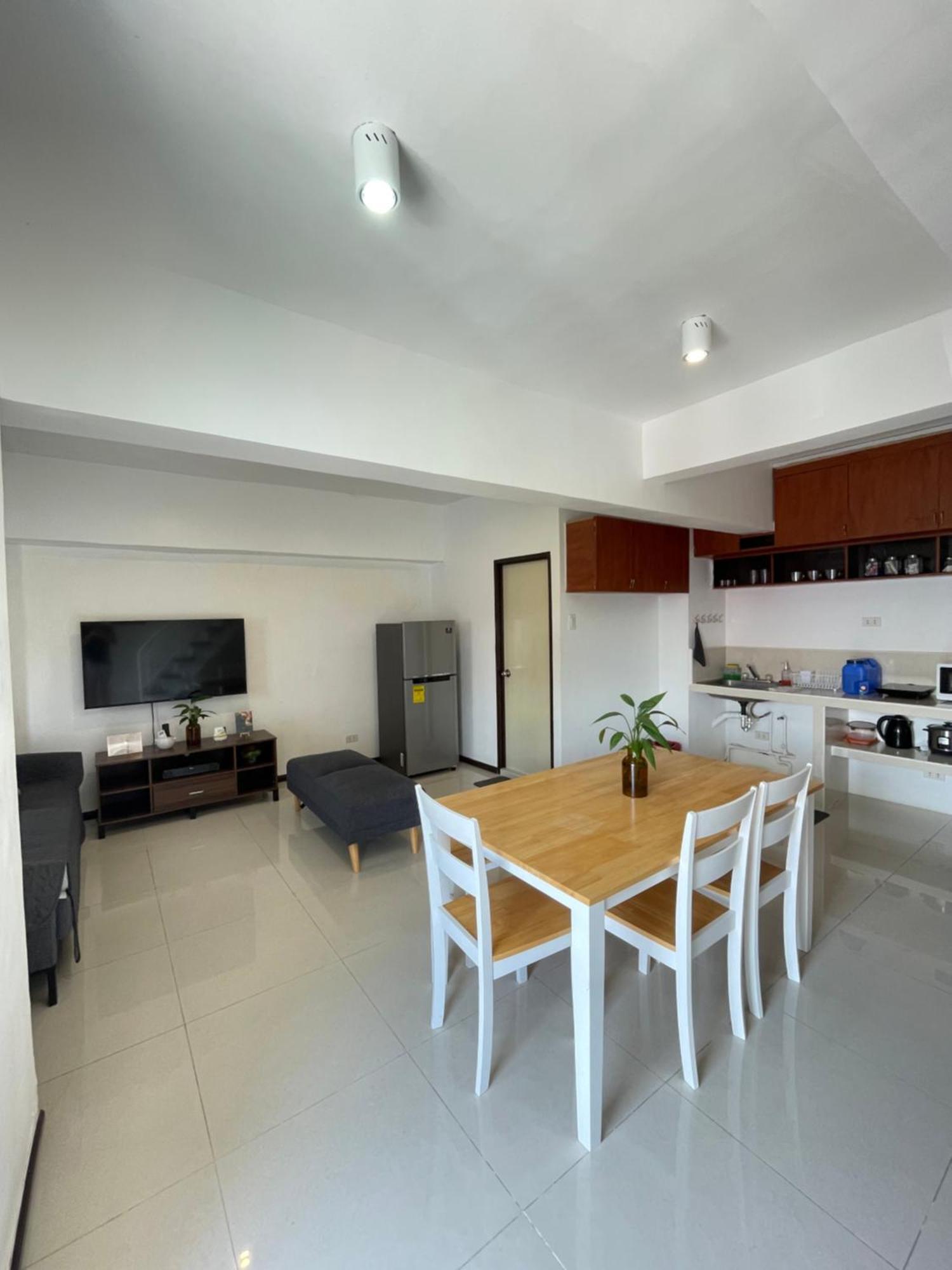 מקטאן The Penthouse Suite מראה חיצוני תמונה